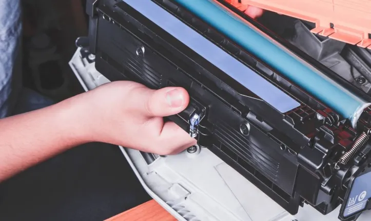 Jakie oznaczenia na opakowaniu tonera mówią, że tonery będą kompatybilne?